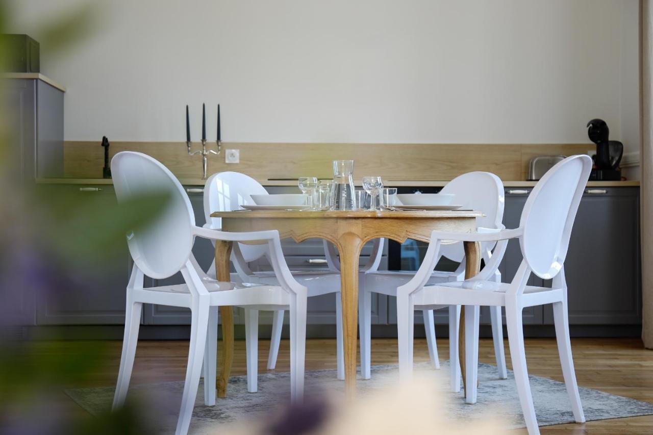L'aristide Louison Apartment